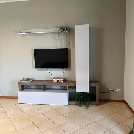 Tatil Evi Padenghe Olive House - Ground-floor View Amid Olives Padenghe sul Garda