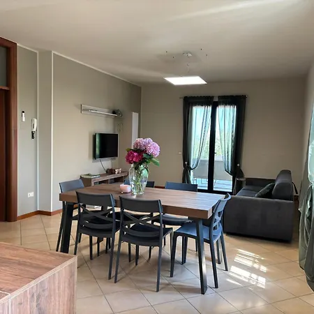 Tatil Evi Padenghe Olive House - Ground-floor View Amid Olives