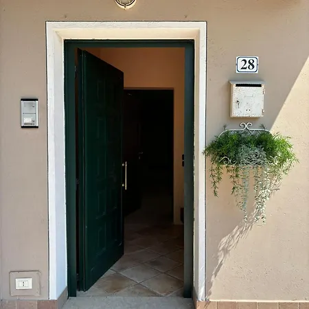 Padenghe Olive House - Ground-floor View Amid Olives Padenghe sul Garda